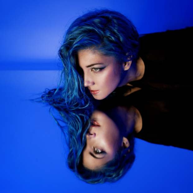 PAENDA - Hand to the Heart